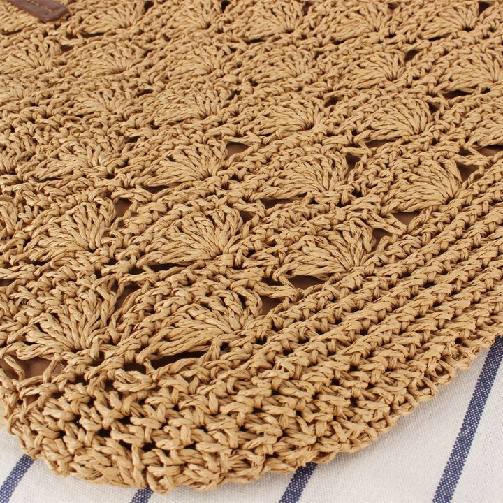 Stylish handbag made of woven natural material Bowlift