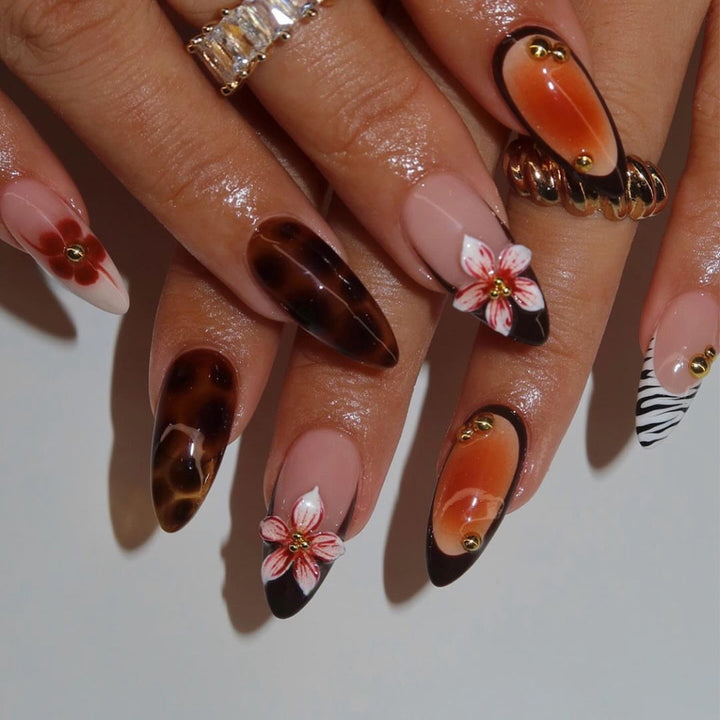 Decorative Long Stiletto Press-On Nails Bowlift
