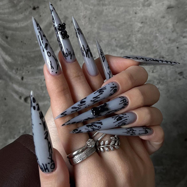 Glamorous long lace nails Bowlift