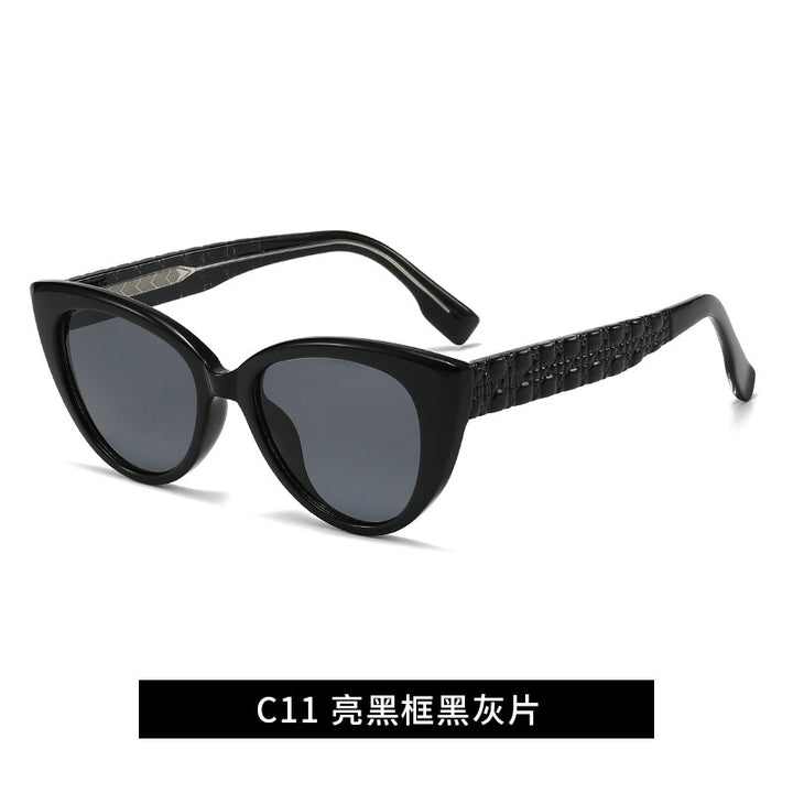 Women's Cat-Eye Sunglasses with Decorative Bridge Bowlift