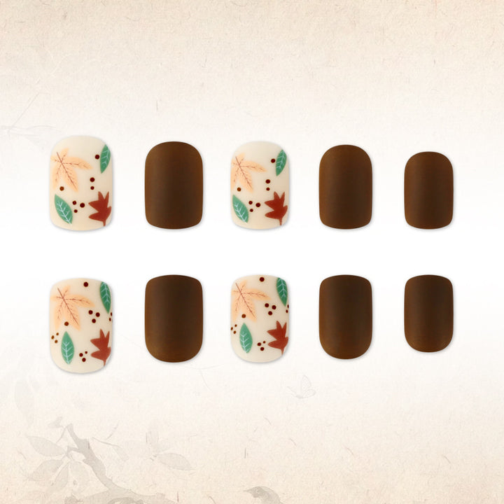 Fall-Themed Nail Art Bowlift