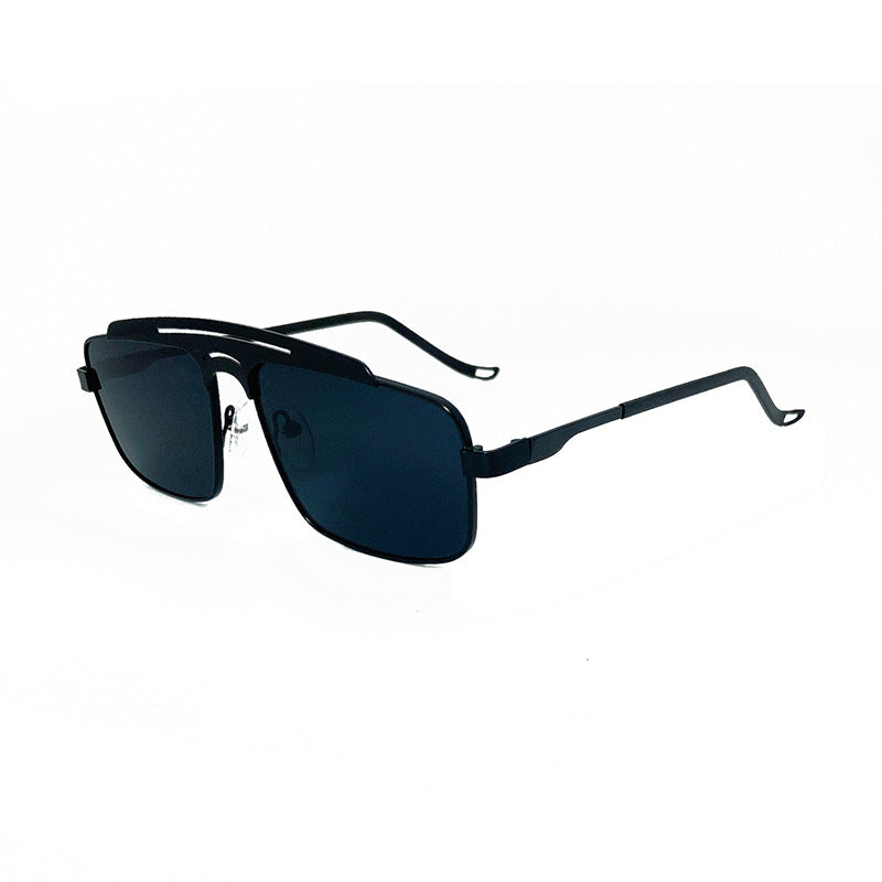 Fashionable Oversized Sunglasses with Elegant Design Bowlift