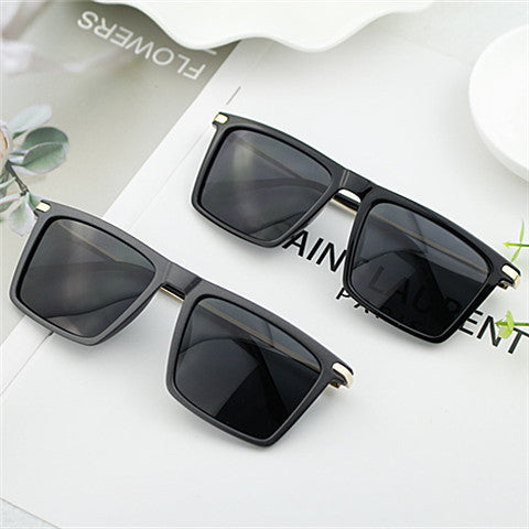 Women elegant square designer sunglasses Bowlift
