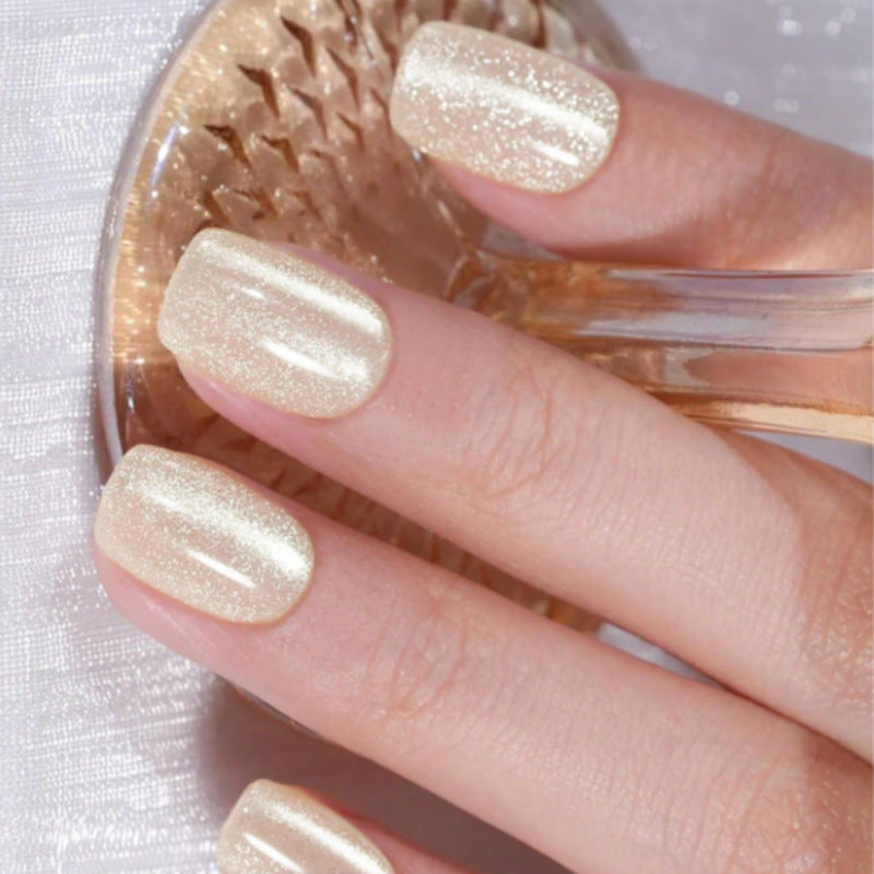Glitter-Infused Press-On Nail Art Bowlift