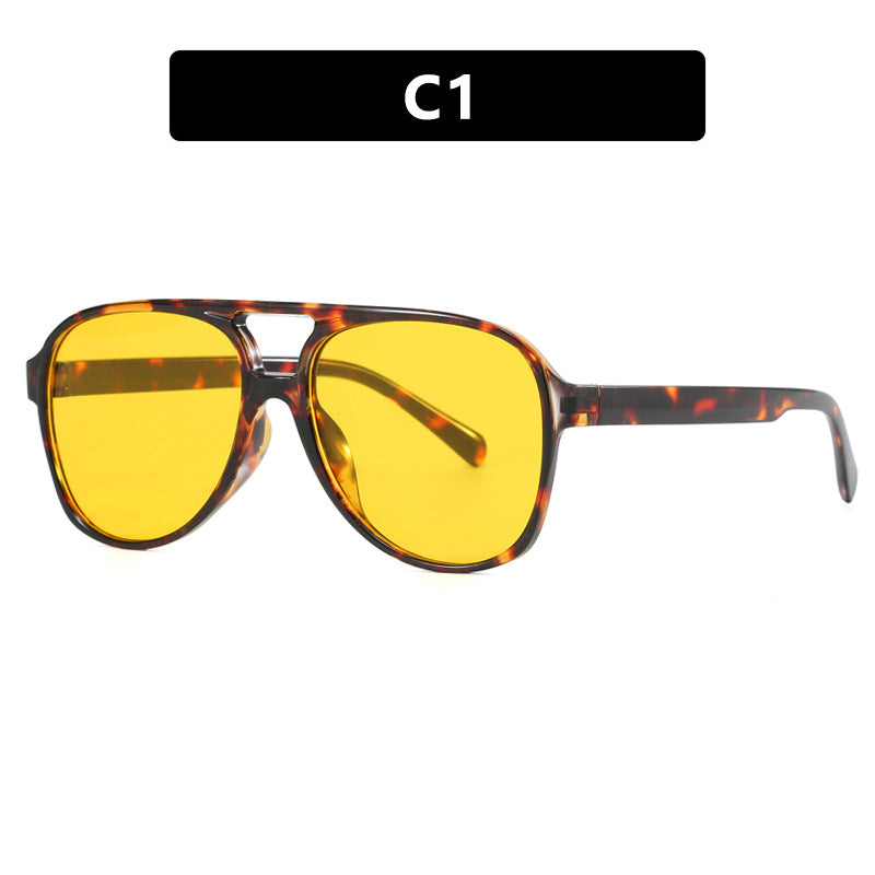 Women's oversized sunglasses in sporty-elegant design Bowlift