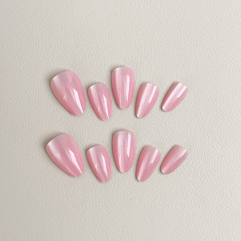 Elegant Artificial Nails with High Gloss Finish Bowlift
