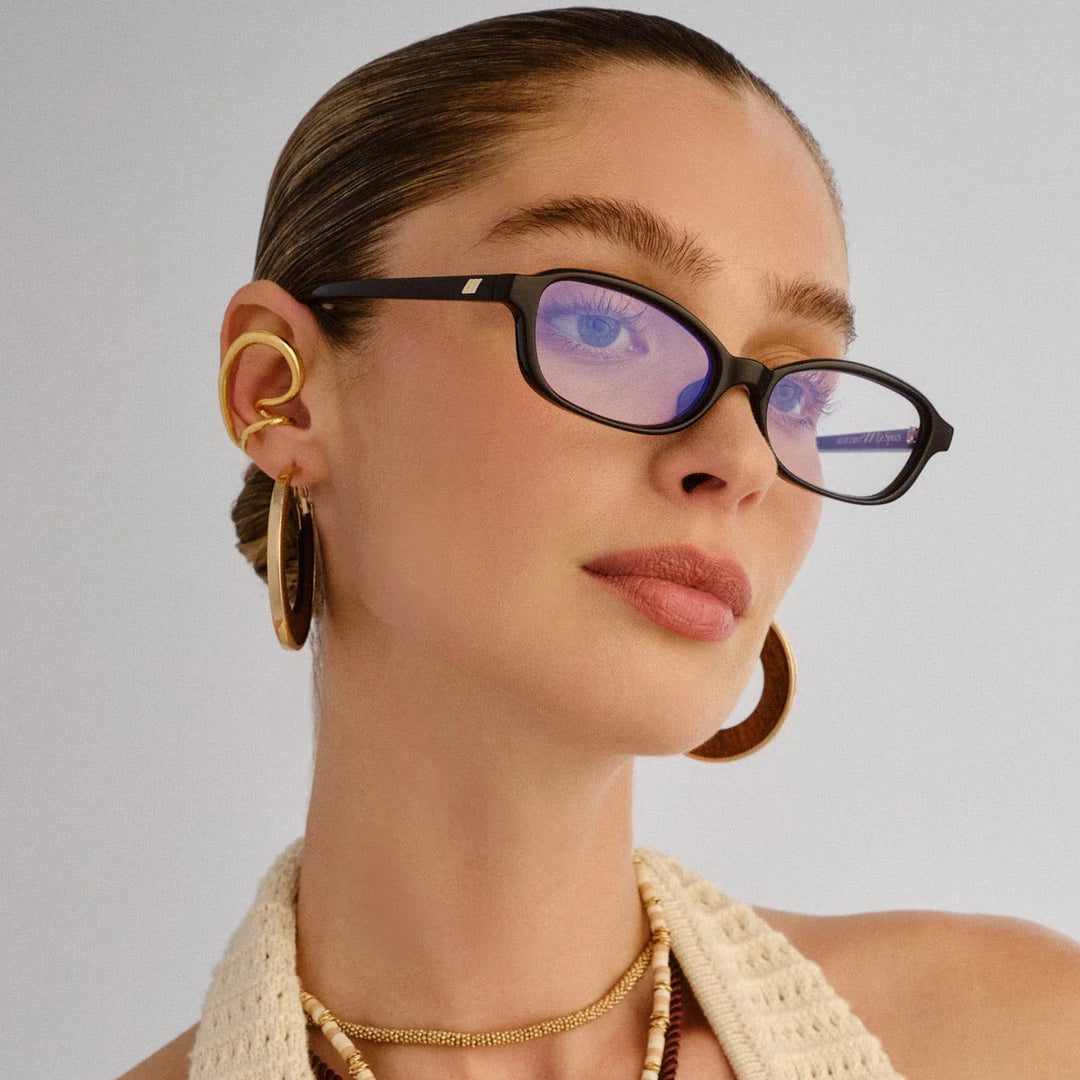 Ladies fashionable sunglasses in stylish oval design with UV protection Bowlift