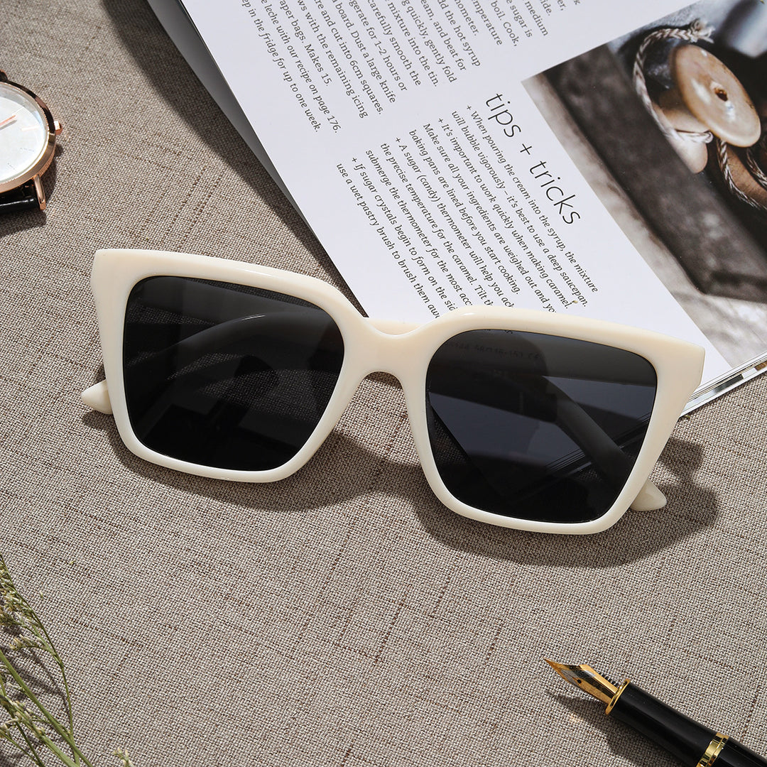 Women's geometric sunglasses with protective UV filter and stylish tortoiseshell design Bowlift