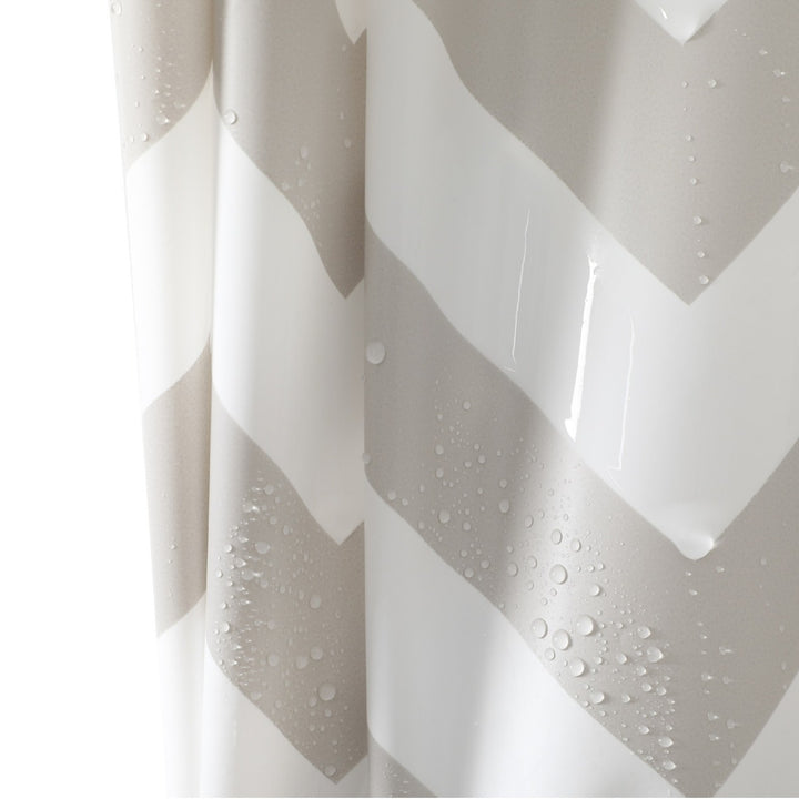 Chevron Pattern Water-Resistant Shower Curtain Bowlift