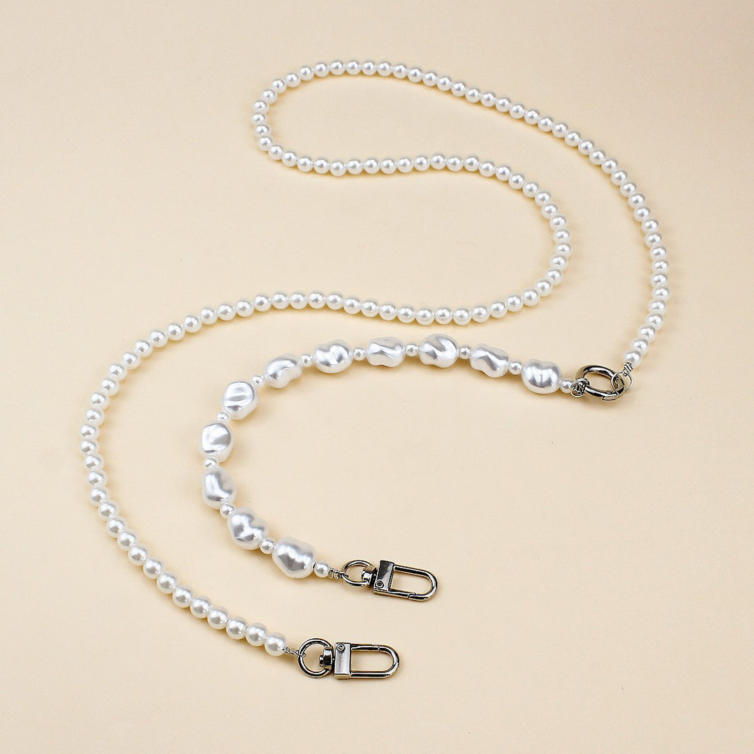 Elegant Pearl and Chain Necklace Bowlift