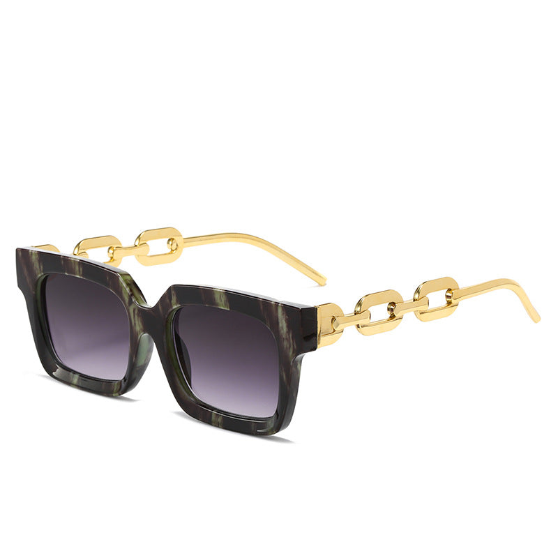 Women's fashionable sunglasses with unique chain element Bowlift