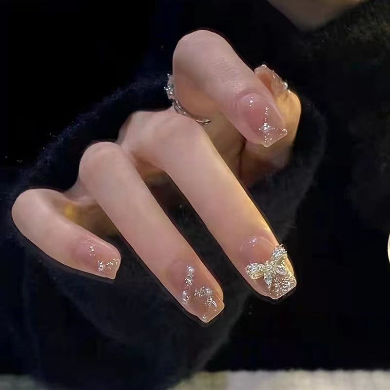 Trendy Stiletto Nails Bowlift