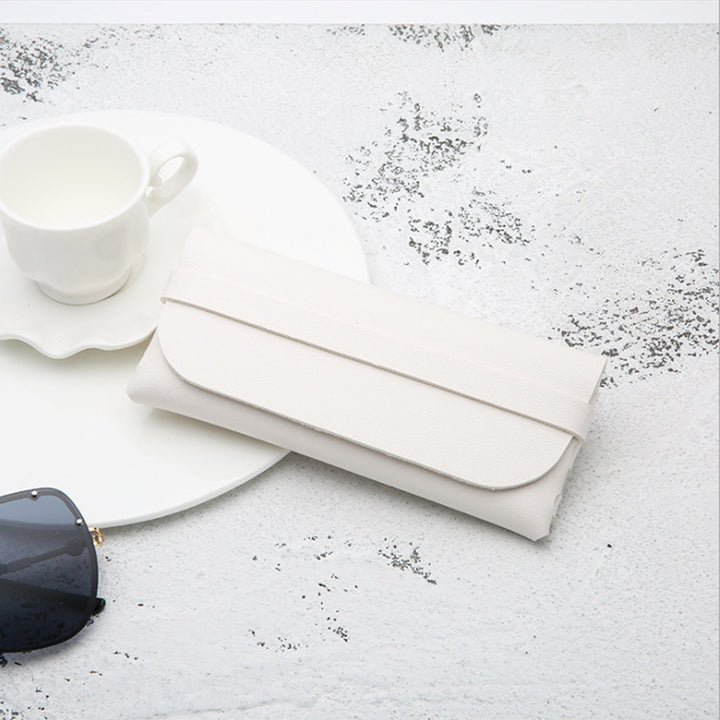 Unisex Glasses Case made of high-quality synthetic leather Bowlift