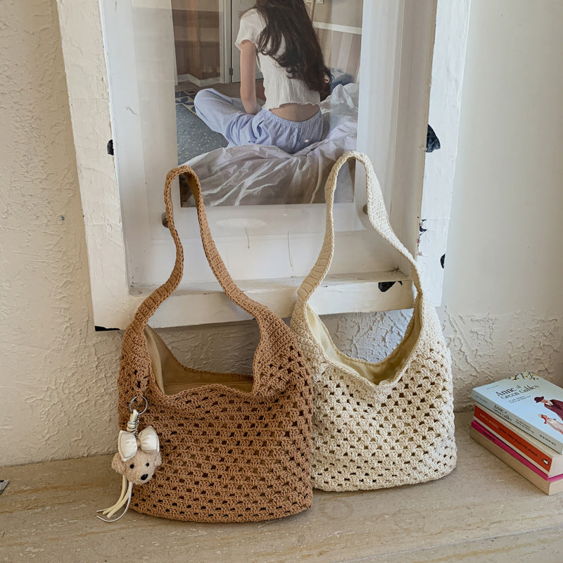Casual and Fashionable Handbag Bowlift