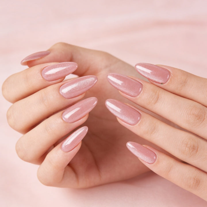 Artificial nails with sparkling finish and elegant design Bowlift