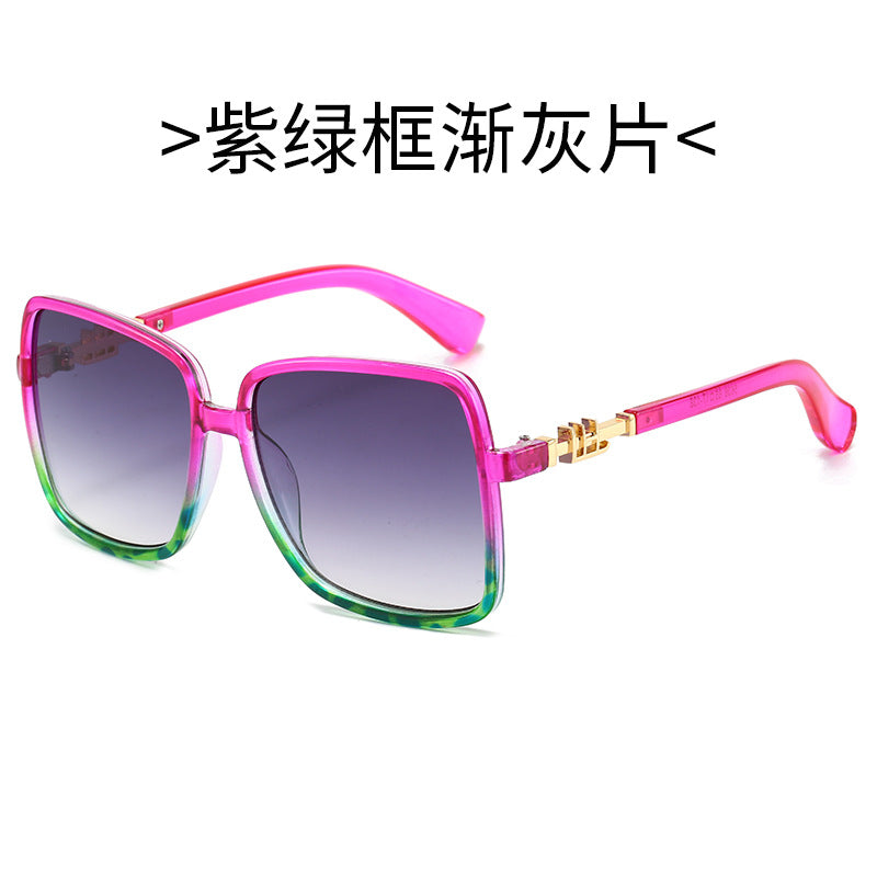 Women's Fashion Sunglasses with Unique Gradient Bowlift