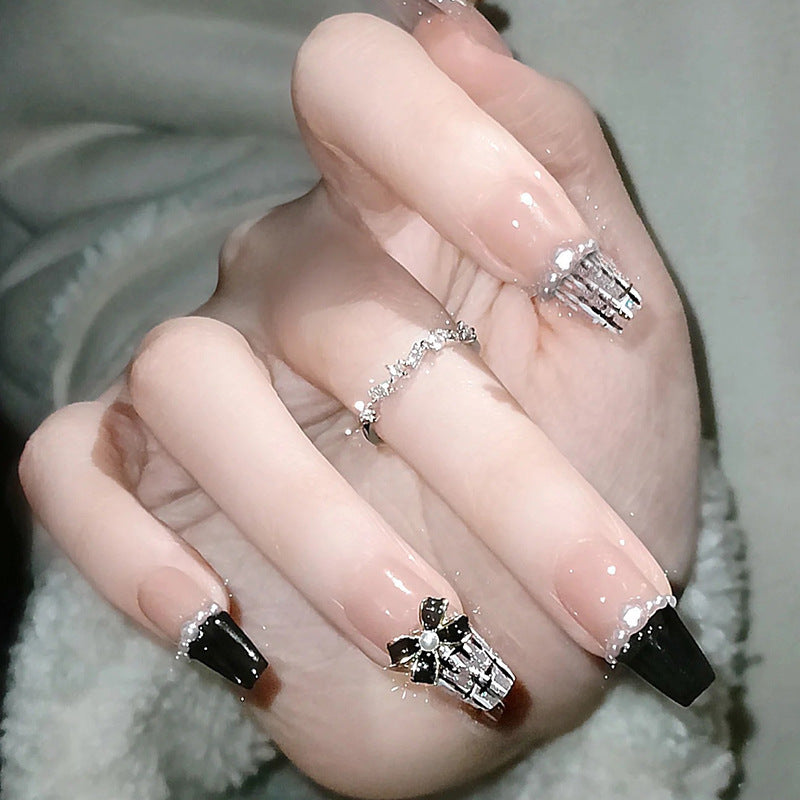 Glittering artificial nails with moon and star motifs Bowlift