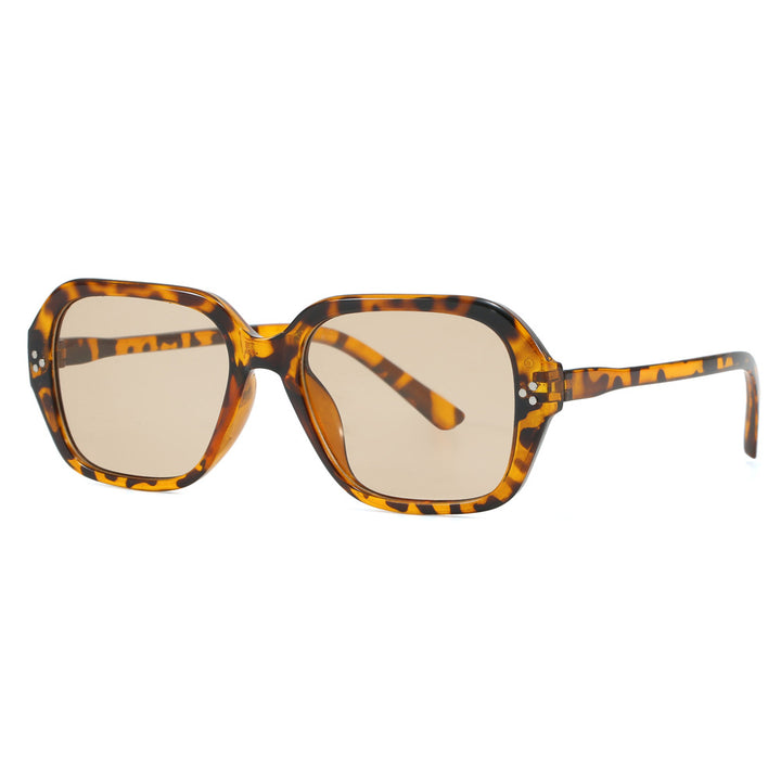 Women's fashionable oversized sunglasses in elegant design Bowlift