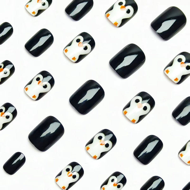 Playful Penguin-Themed Nail Art Bowlift