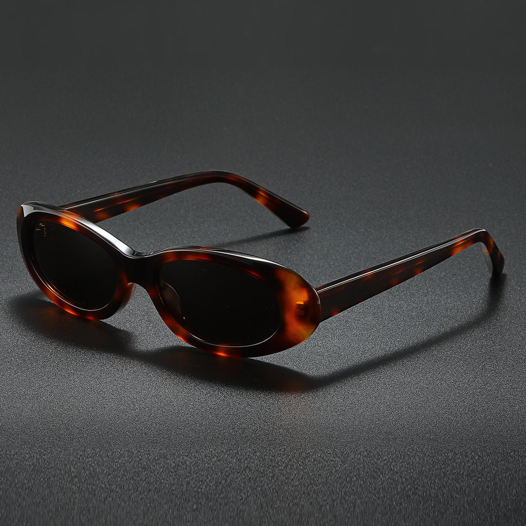 Women's fashionable sunglasses in elegant watercolor style Bowlift