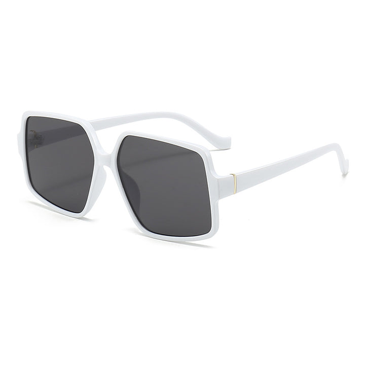 Women Stylish Sunglasses with Square Frame Bowlift