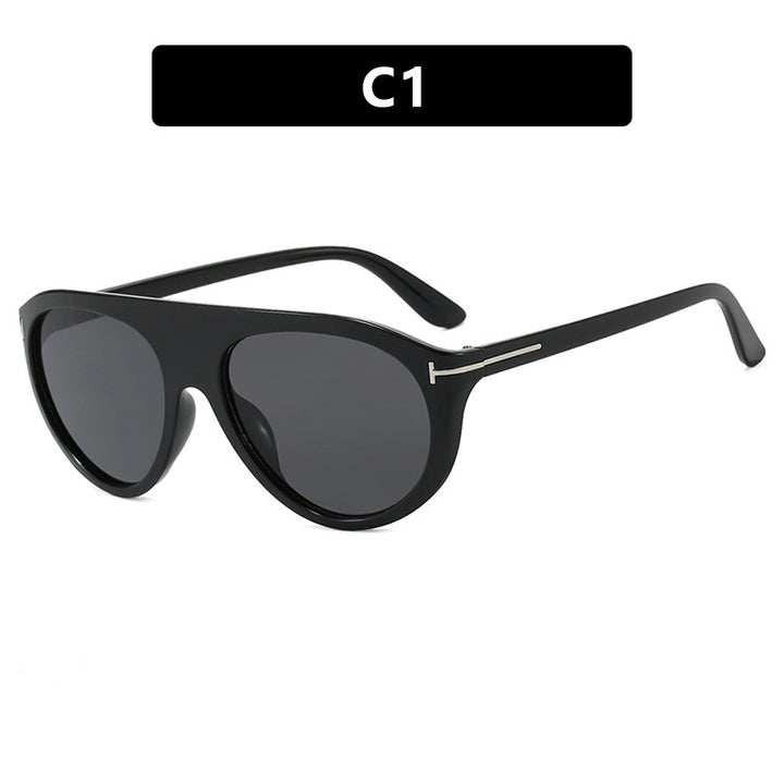 Women's Cat-Eye Sunglasses with protective UV filter and mirrored lenses Bowlift