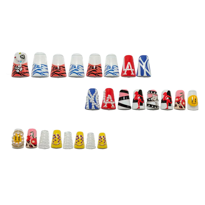 Artificial nails with extravagant designs Bowlift