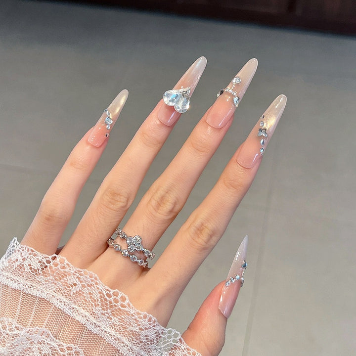 Glamorous Decorative Press-On Nail Set Bowlift