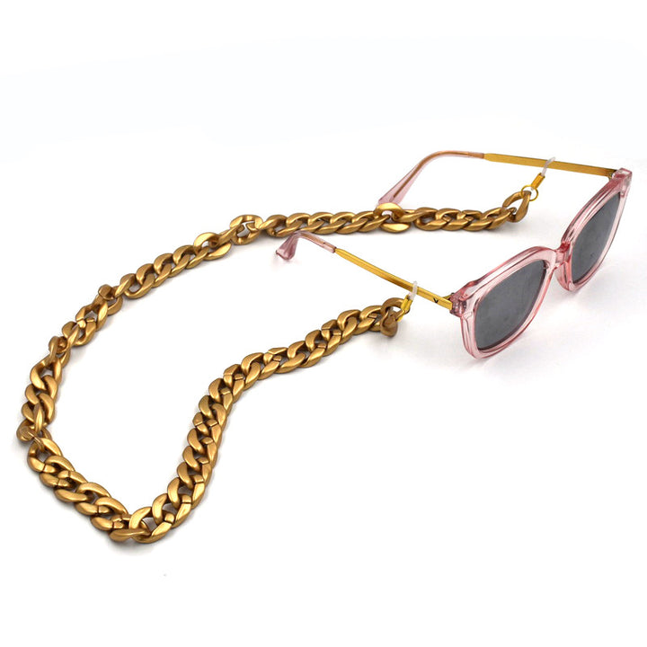 Stylish Statement Chain Bowlift