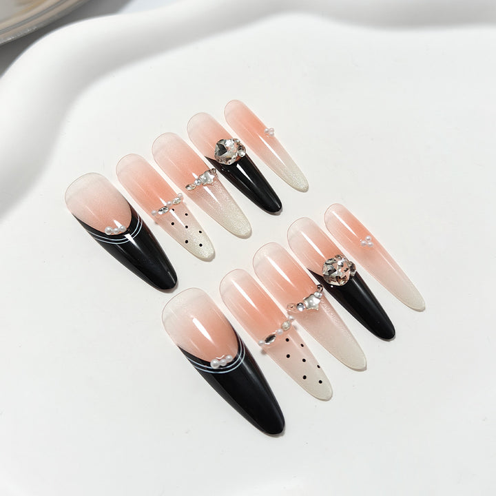 Elegant Stiletto Fake Nails with Sparkling Rhinestone Details Bowlift