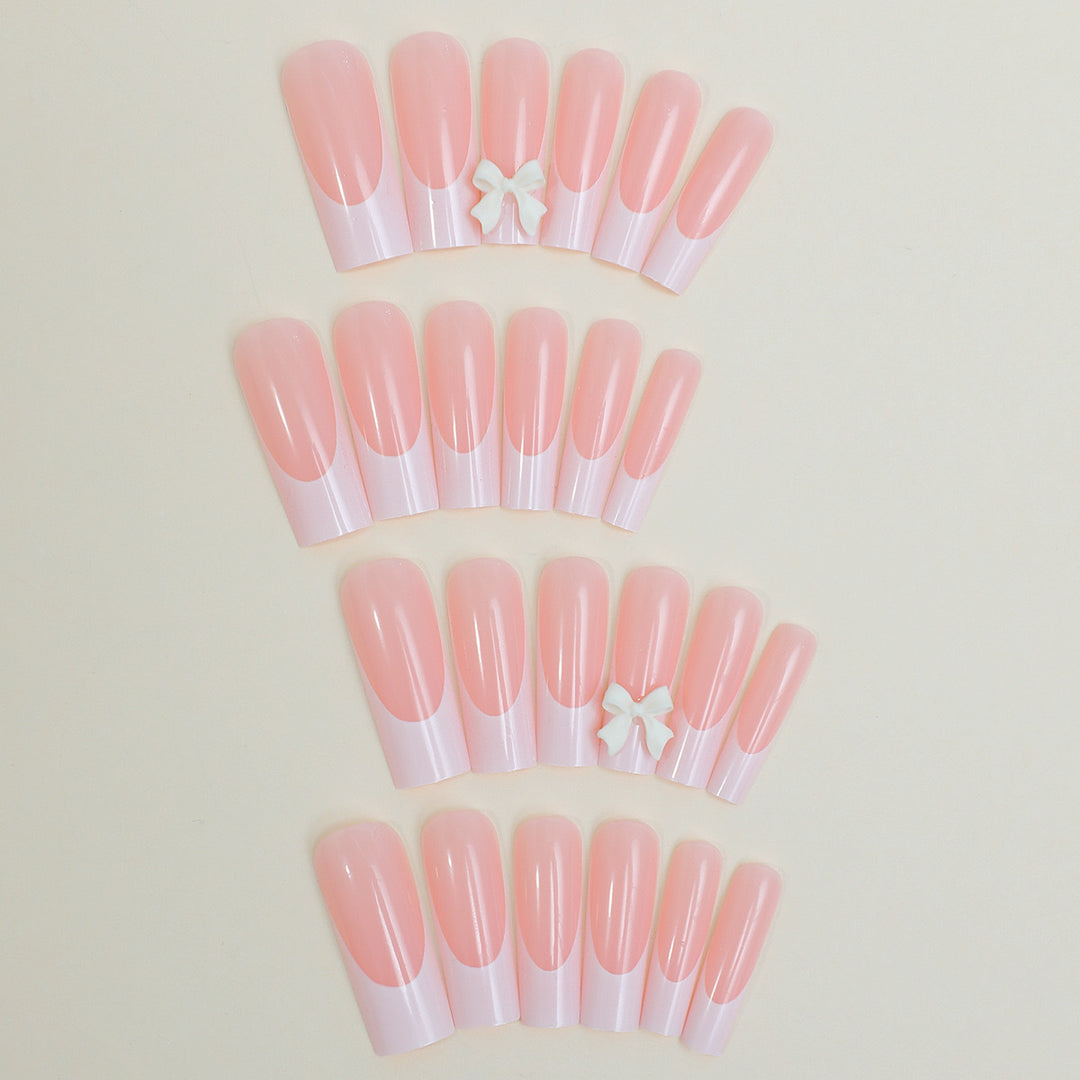 Artificial nail set with elegant tips and playful 3D design Bowlift