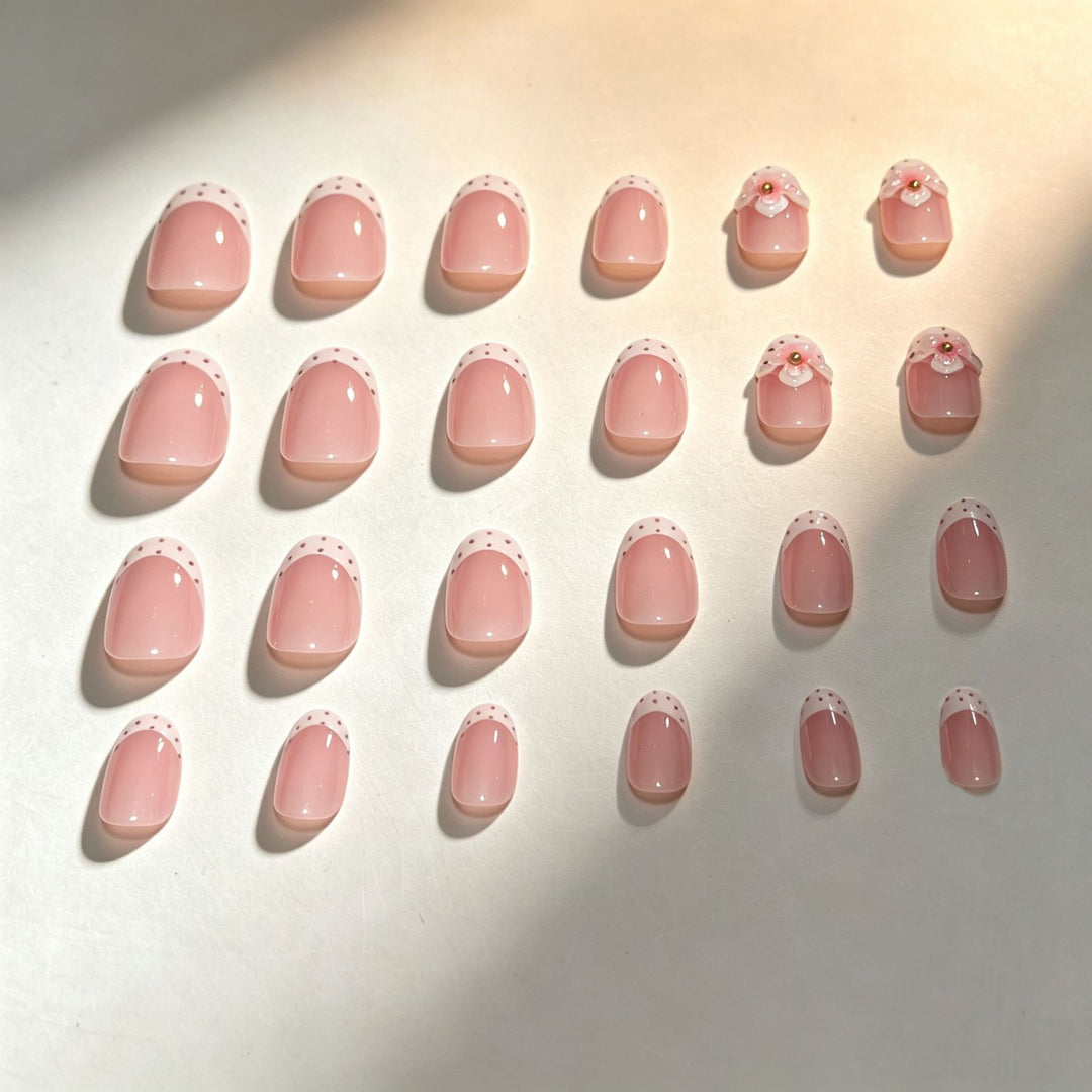 Floral Detailing Press-On Nail Art Bowlift