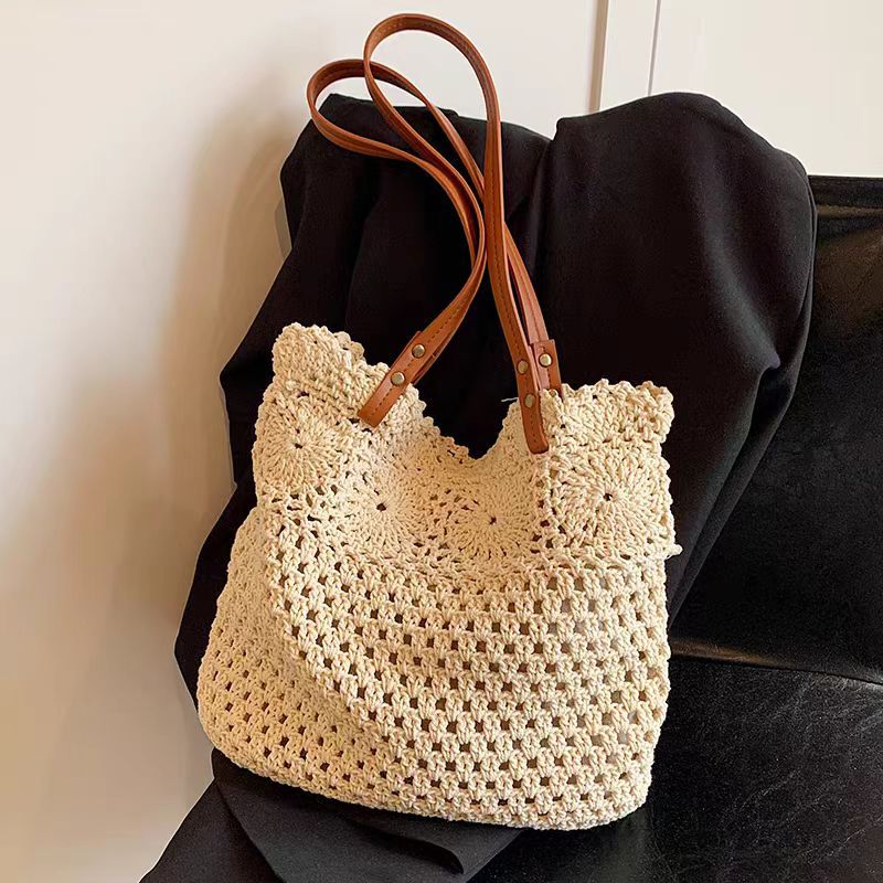 Hand-knotted macramé tote bag Bowlift