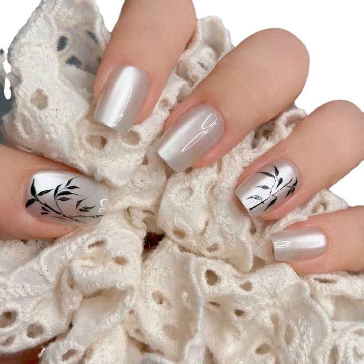 Artistic Floral Press-On Nail Art Bowlift