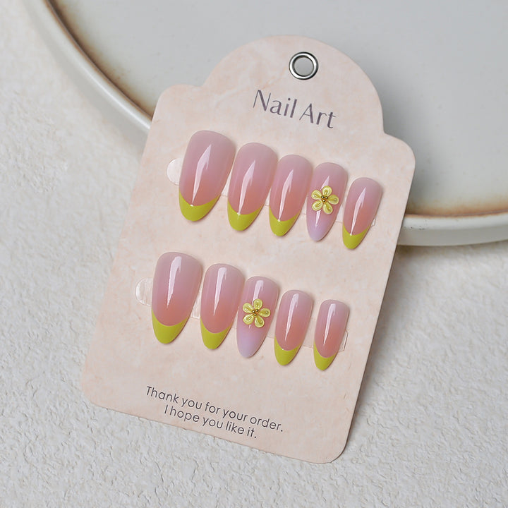 Artistic Floral Accent Press-On Nails Bowlift