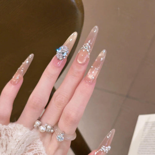 Artificial nails with glamorous design Bowlift