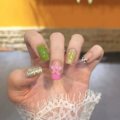 Designer Floral Acrylic Press-On Nail Set Bowlift