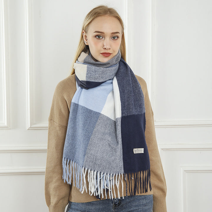 Ladies stylish patterned scarf Bowlift