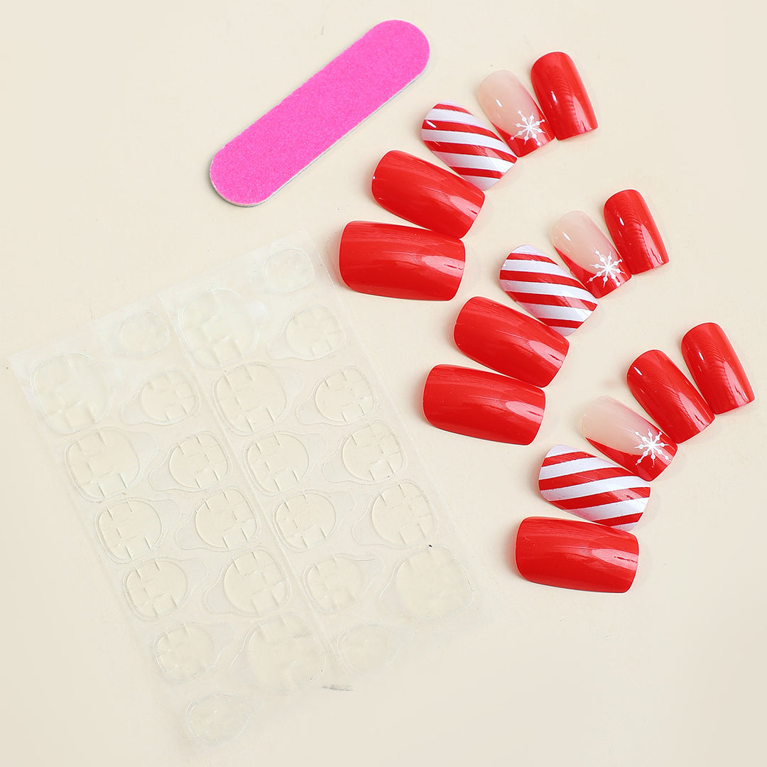 Holiday Themed Press-On Nail Set Bowlift