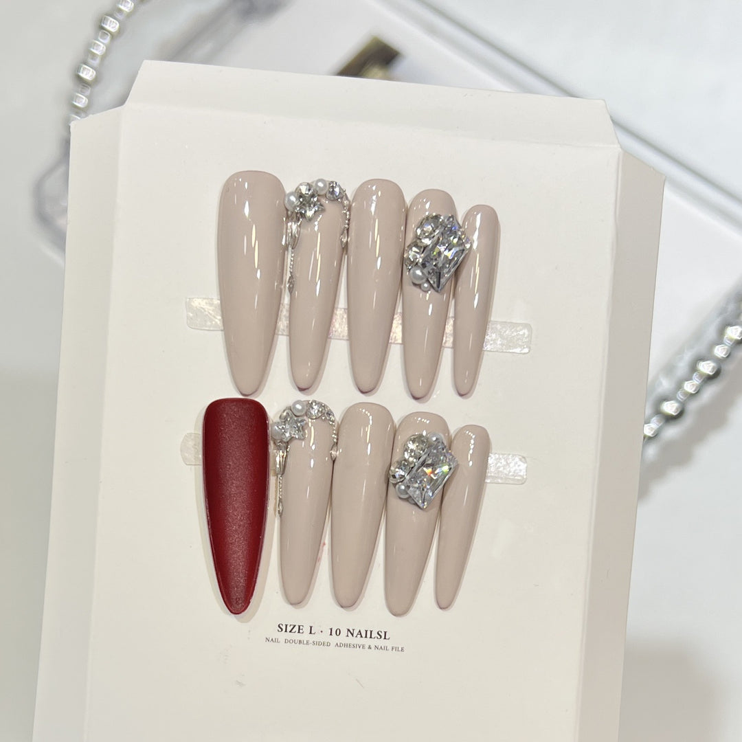 Rhinestone-Embellished Stiletto Nail Art Set Bowlift