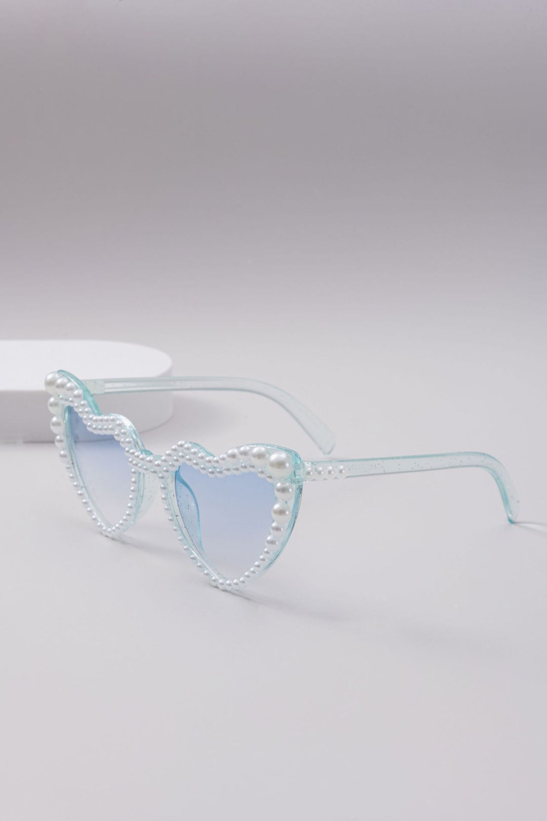 Women’s Designer Sunglasses with Pearl Frame by Bowlift