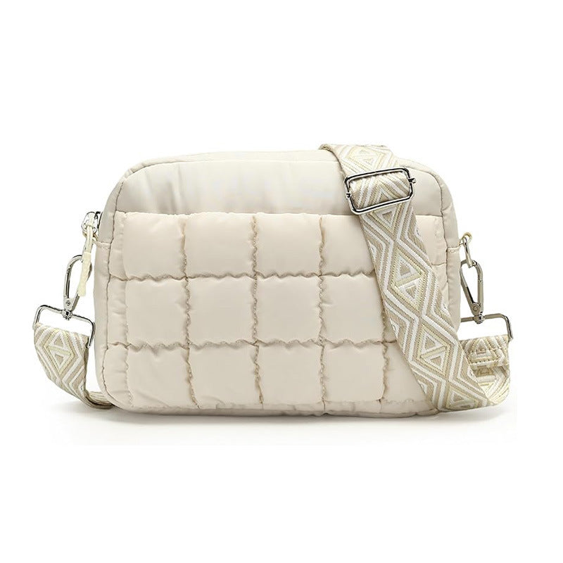 Fashionable and Versatile Shoulder Bag with Padded Design Bowlift