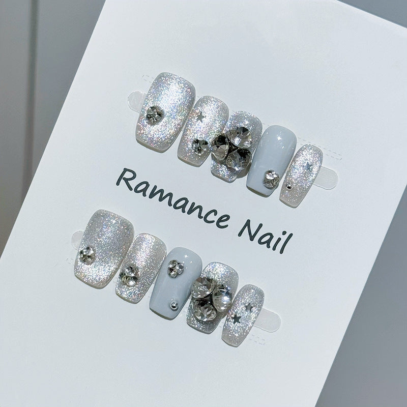Glamorous Rhinestone-Embellished Press-On Nail Art Bowlift