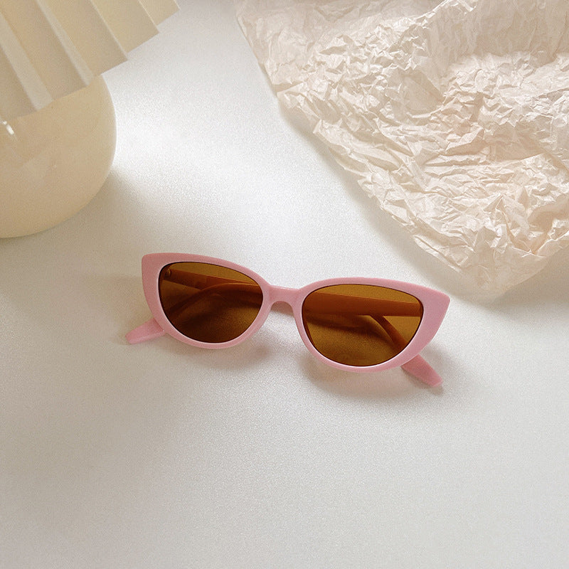Stylish Cat-Eye Sunglasses Bowlift