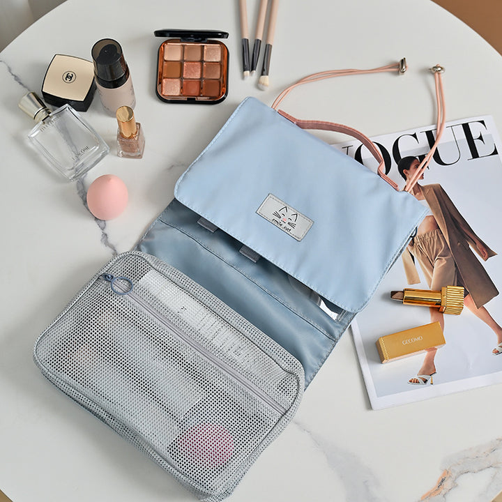 Women’s Make-up Bag Bowlift