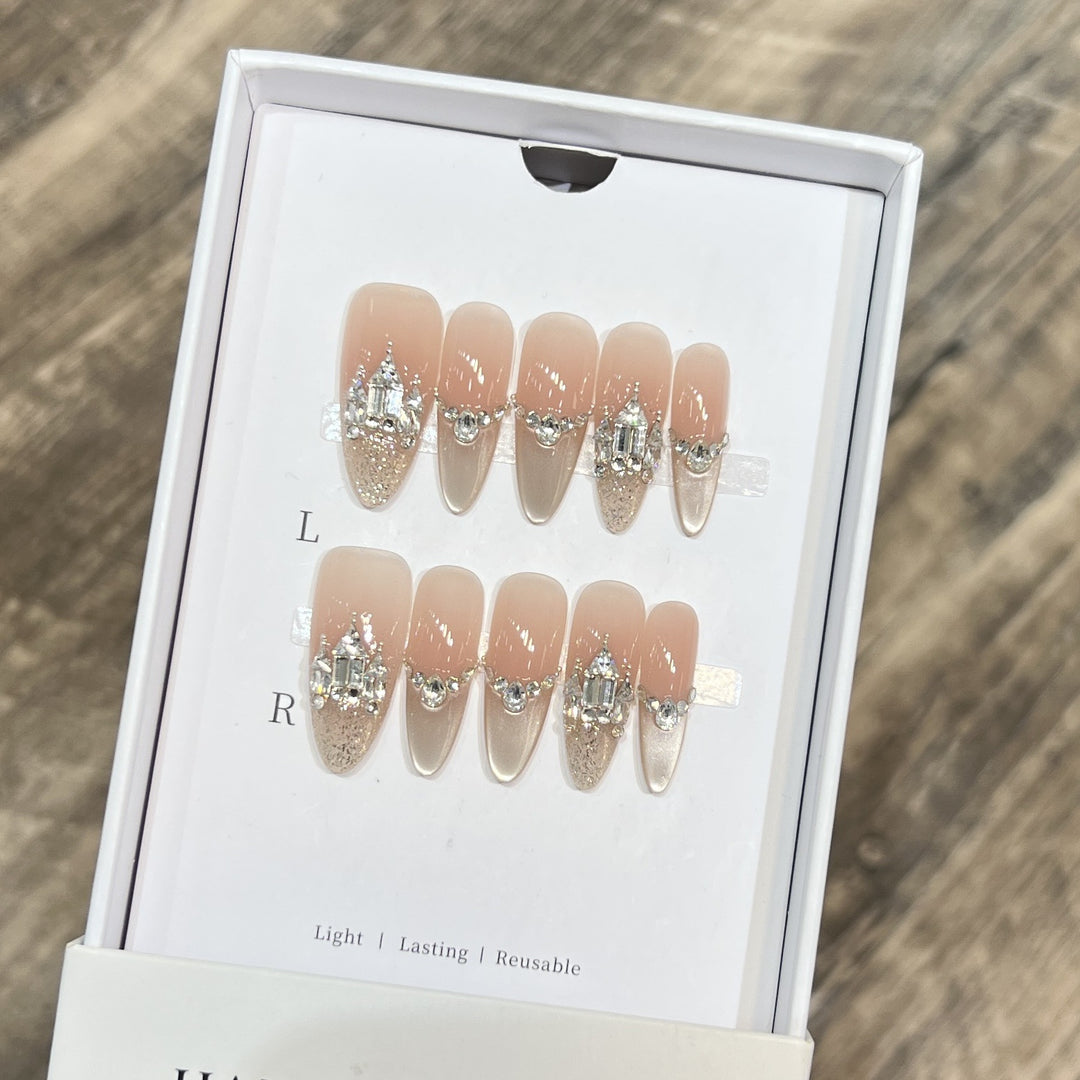 Decorative Handmade Press-On Nails with Elegant Rhinestones Bowlift