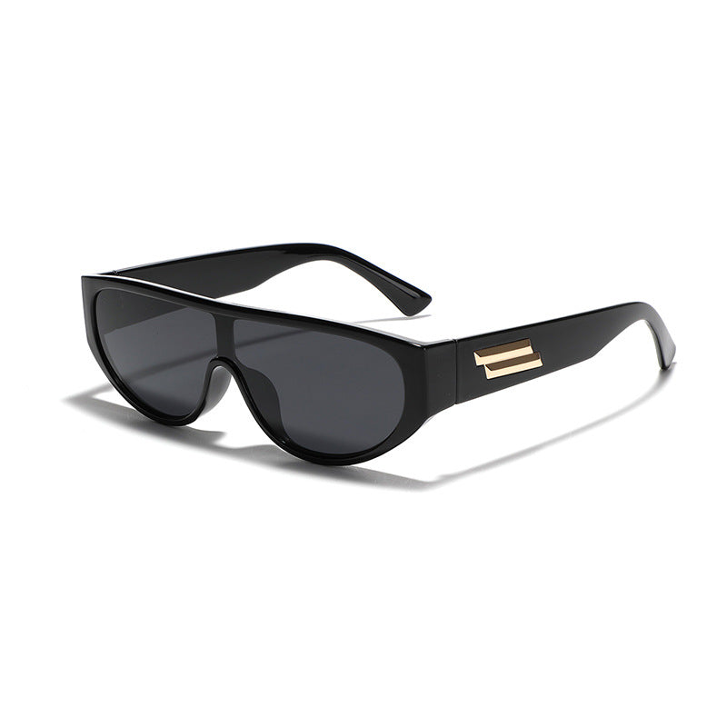 Ladies sporty sunglasses with custom-made frame Bowlift