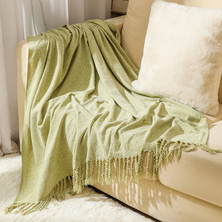 Ladies elegant and stylish couch blanket with fringes Bowlift