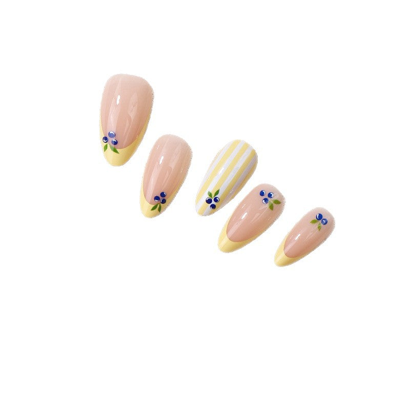 Decorative Press-On Nail Set Bowlift
