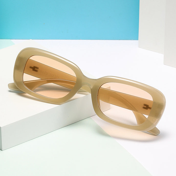 Women's fashionable square sunglasses with wide frame and UV protection Bowlift